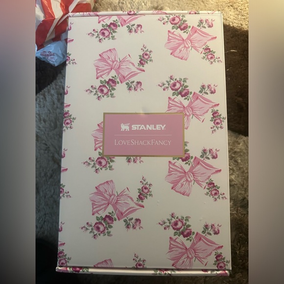 Stanley x Love Shack Fancy Rosa Beaux 20oz - Picture 8 of 8